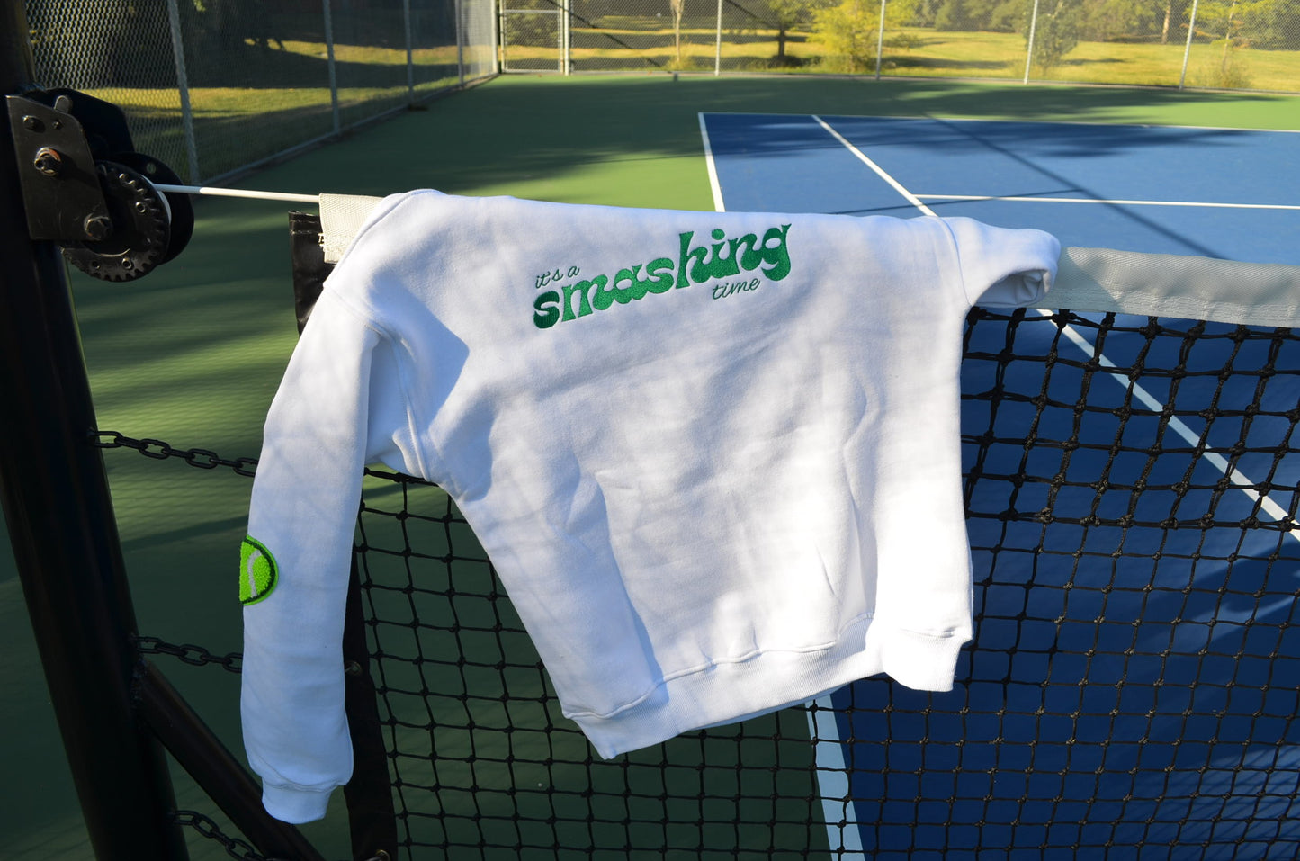 Hot girls play tennis