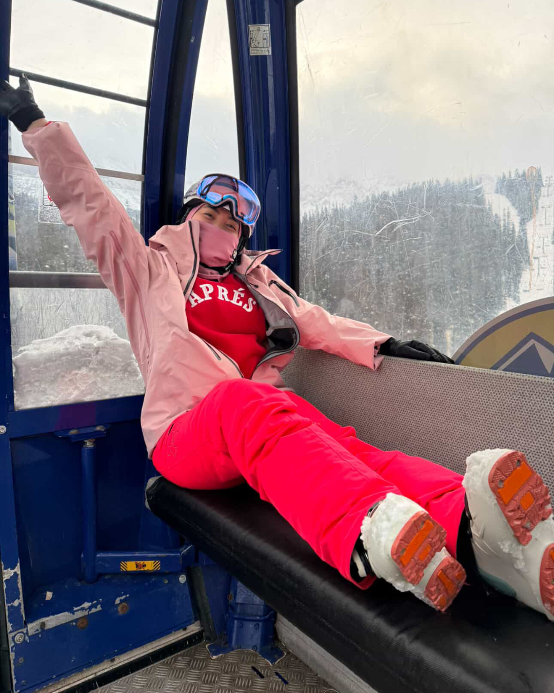 one too many après mock neck