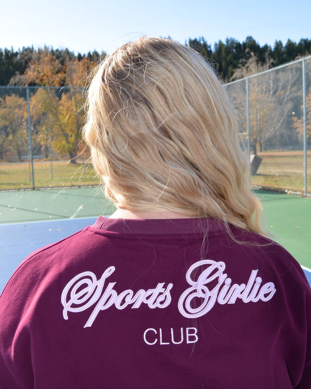 CLUB sports girlie crewneck