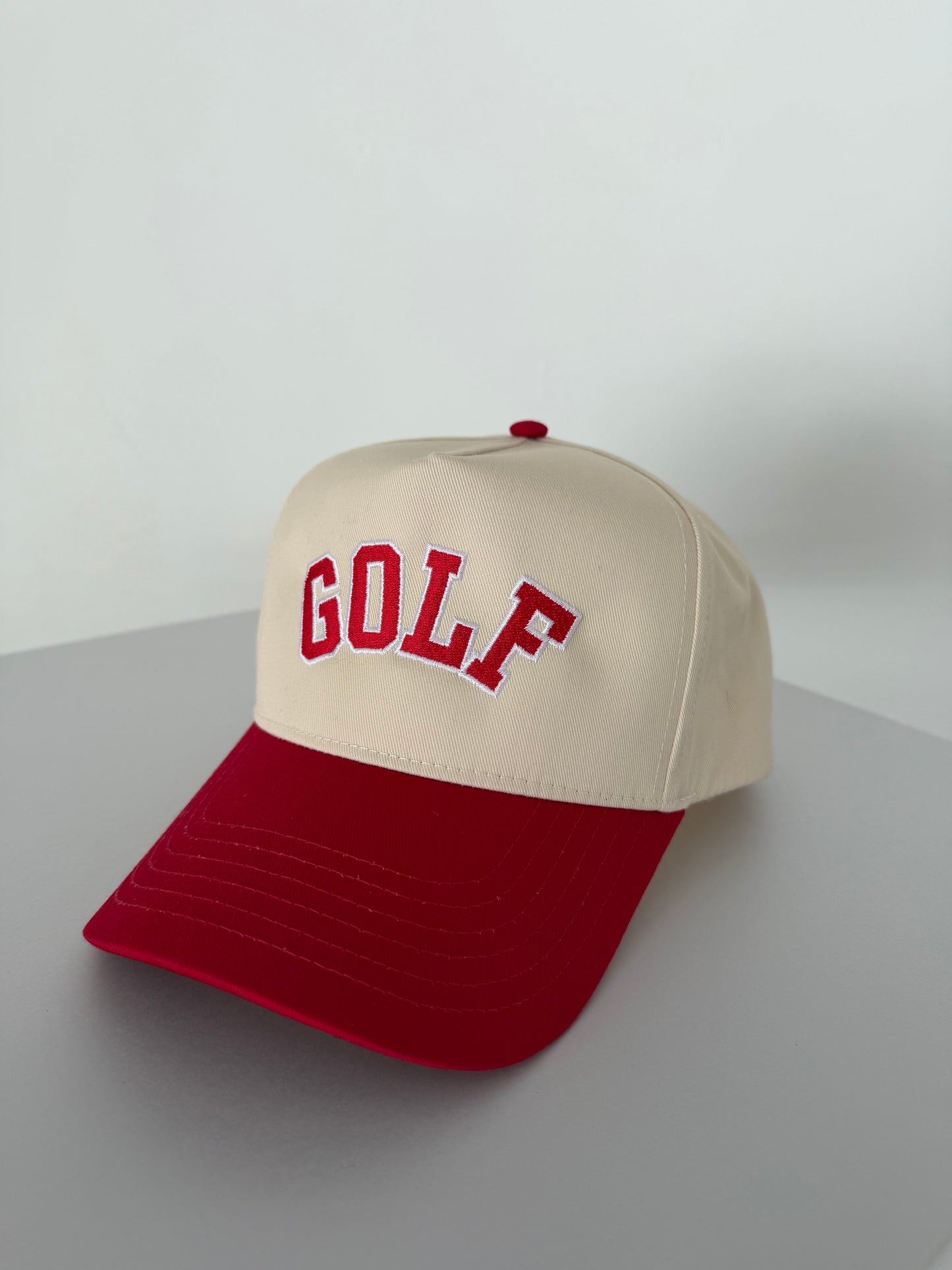 GOLF trucker hat (beige & red) unisex